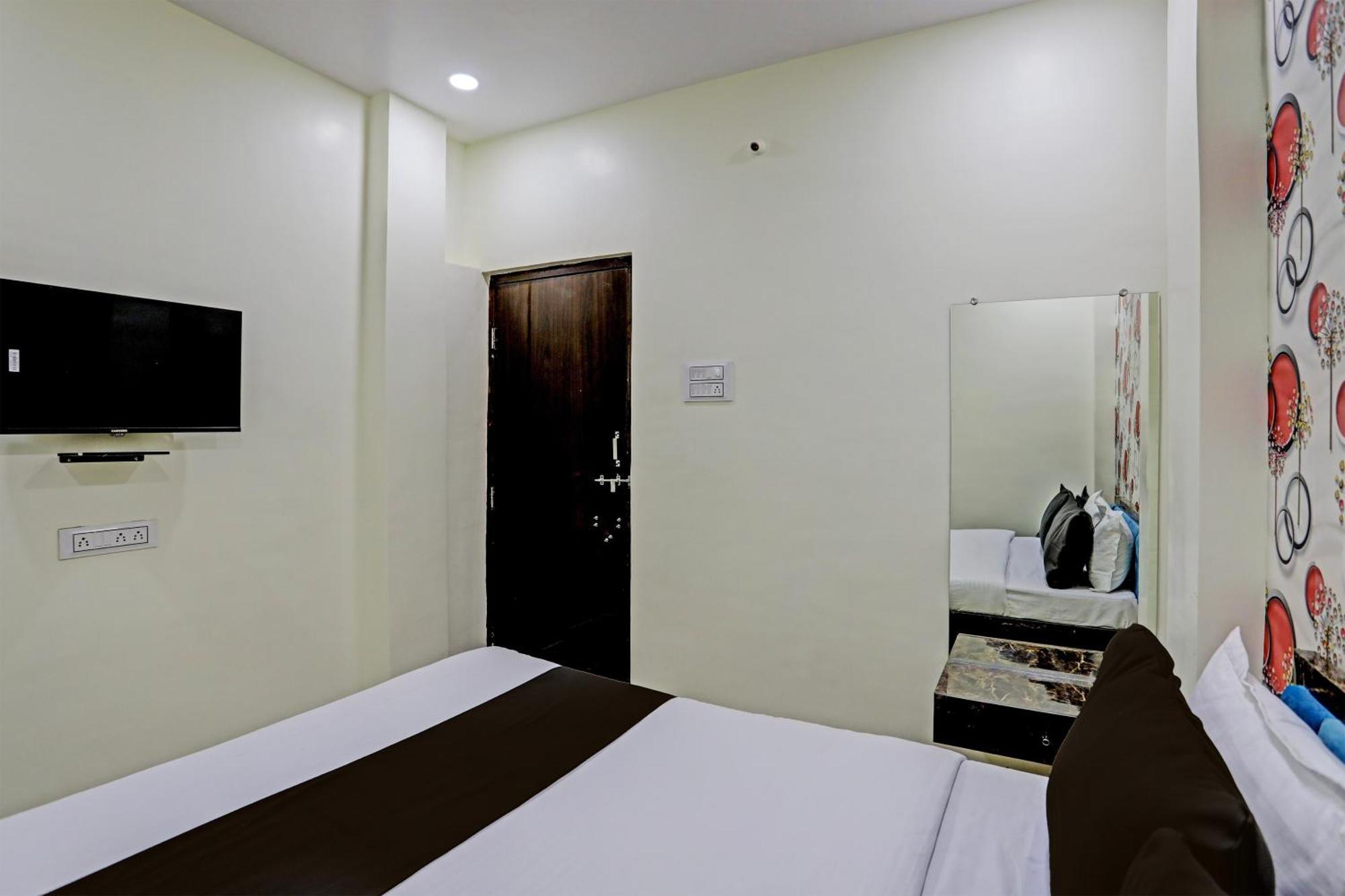 Hotel O P S Nagpur Eksteriør billede